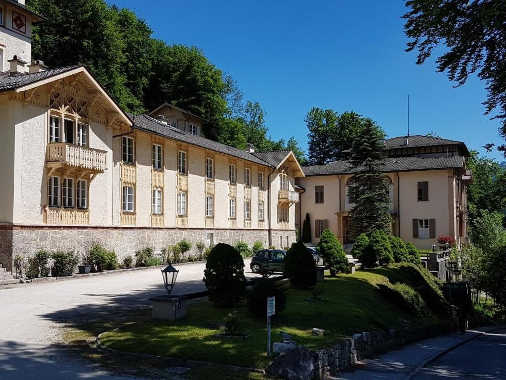 Koenigliche Villa Appartement Mit Balkon เบิร์ชเทสกาเดน ภายนอก รูปภาพ